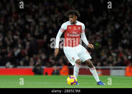 Alex Iwobi dell'Arsenal in azione durante la partita della Premier League tra l'Arsenal e Wolverhampton Wanderers all'Emirates Stadium di Londra, Regno Unito - 11 novembre 2018 Foto Stock