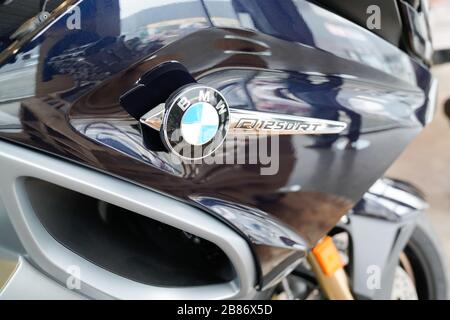 Bordeaux , Aquitaine / Francia - 02 11 2020 : BMW K1600 gtl logo segno moto tedesco marchio moto Foto Stock