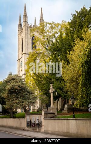 Chiesa Parrocchiale di San Giovanni Battista di Windsor vicino al Castello di Windsor, Windsor, Berkshire, Inghilterra, Regno Unito Foto Stock