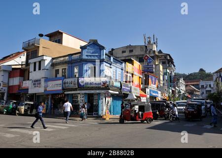 Sri Lanka, Kandy, strade della città vecchia Foto Stock