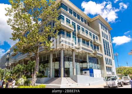 Bank building, Victoria, Mahe Island, Seychelles, Oceano Indiano Foto Stock