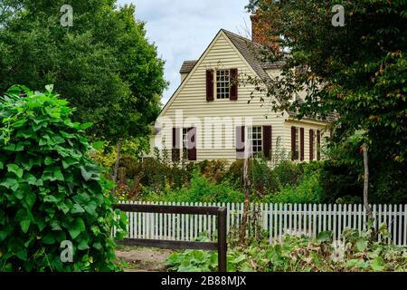 Giardino coloniale di Williamsburg e vivaio. Foto Stock