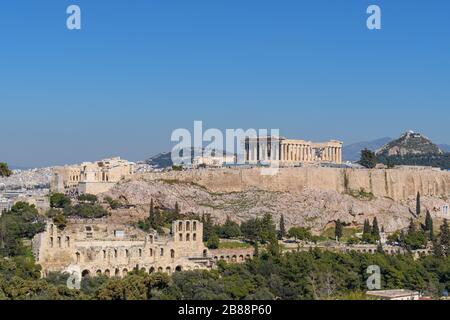 Parthenon temple view da Filopappos, Acropoli di Atene Foto Stock