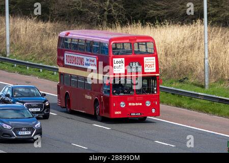 1962 rosso Leyland Titan autobus a due piani PSV; conservato classico, amato, veterano, vecchio timer, anni 60 restaurato, collezionabile, motori, vintage, patrimonio, Ribble Old Coach operatore sulla M6 a Lancaster, Regno Unito Foto Stock