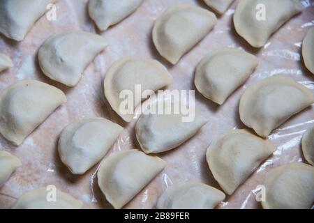 La struttura è un gran numero di vareniks di farina di grano Foto Stock