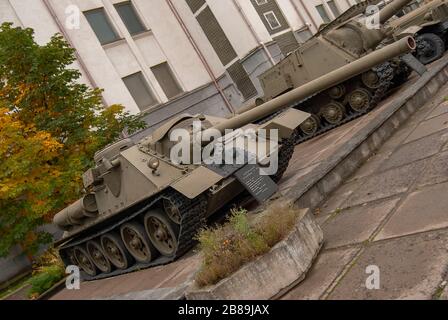 Un carro armato sovietico Destroyer su-100 a Minsk, Bielorussia Foto Stock