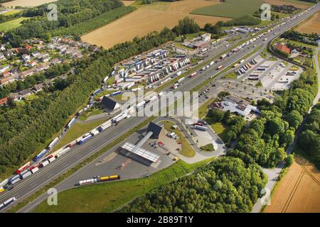 , Truck roadhouse Rhynern-North sulla A2 vicino Hamm, 19.07.2011, vista aerea, Germania, Nord Reno-Westfalia, Ruhr Area, Hamm Foto Stock