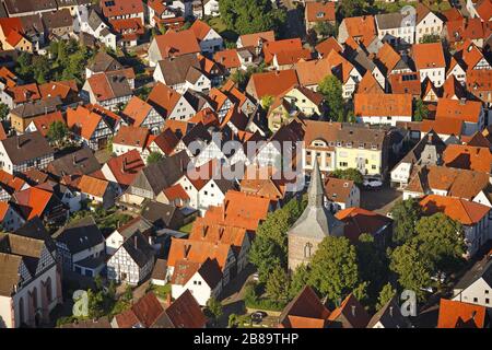 , inner city of Blomberg with the belfry of the Martini church, 27.06.2011, aerial view, Germany, North Rhine-Westphalia, Blomberg Foto Stock