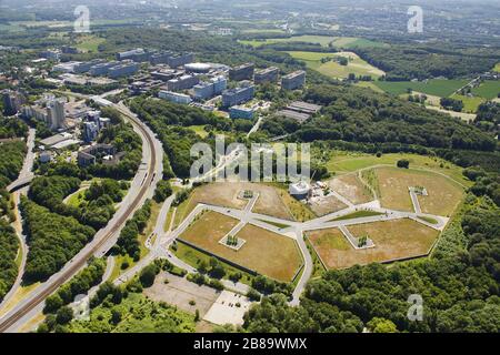 Area di sviluppo Gesundheitscampus a Bochum, Università della Ruhr sullo sfondo, 25.05.2011, vista aerea, Germania, Renania Settentrionale-Vestfalia, Area della Ruhr, Bochum Foto Stock