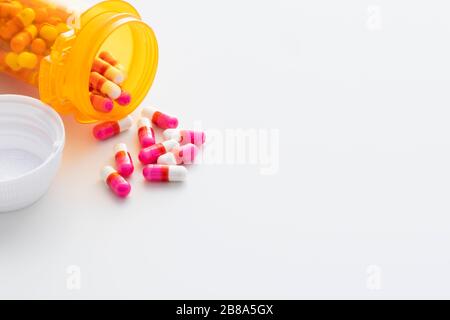flacone per pillola con pillole