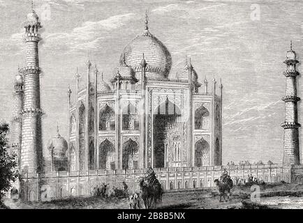 Il Taj Mahal, mausoleo sulla riva sud del fiume Yamuna, Agra, India Foto Stock