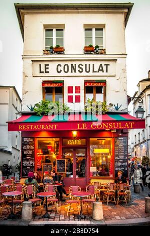 Parigi, Francia. 28 Gennaio 2012. Ristorante le Consulat nel quartiere Latino di Montmartre. Foto Stock