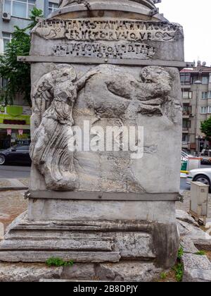 La colonna Kiztasi o Markianos. Un monumento che commemora l'imperatore bizantino Markianos a Istanbul nel 455. Si trova nel quartiere Fatih di Istan Foto Stock