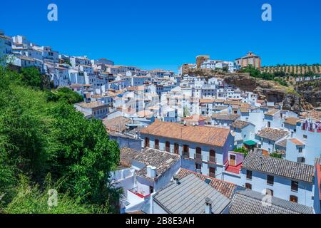 Setenil de las Bodegas, Andalusia, Spagna, Europa Foto Stock