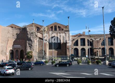 La Basilica di Santa Maria degli Angeli e dei Martiri (Santa Maria degli Angeli e dei Martiri) è una basilica e una chiesa titolare a Roma Foto Stock