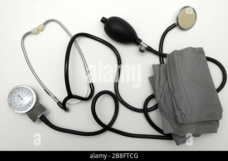 sfigmomanometri, sfigmomanometro manuale, misuratore della pressione sanguigna, Foto Stock