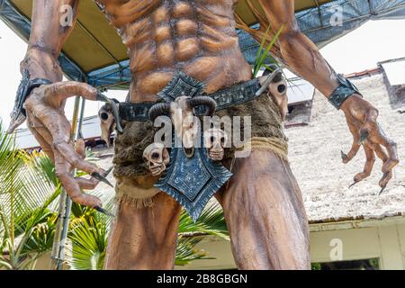 Ogoh-Ogoh, statua del demone fatta per la parata di Ngrapuk condotta alla vigilia del giorno di Nyepi, capodanno indù balinese. Dettagli. Foto Stock