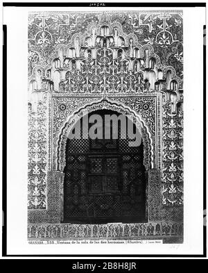 Granada. Ventana de la Sala de las Dos Hermanas (Alhambra) - J. Laurent. Madrid. Foto Stock