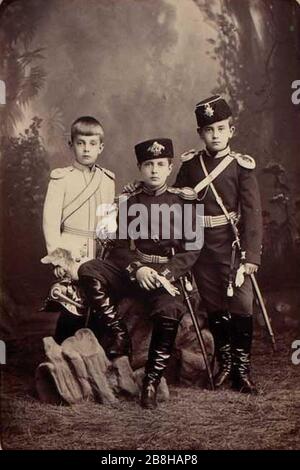 I Granduchi Andrei, Kirill e Boris Vladimirovich nella loro infanzia. Foto Stock