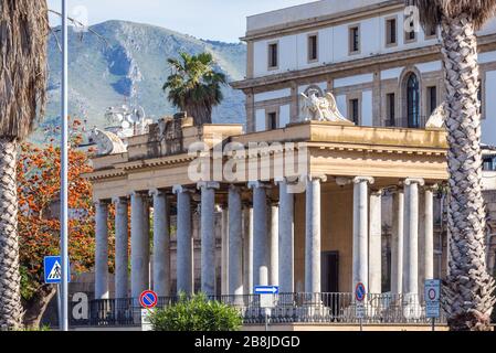 Edificio del Tempio dei Concerti a Palermo città del Sud Italia, capitale della regione autonoma della Sicilia Foto Stock