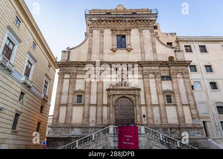 Chiesa di Santa Caterina d'Alessandria a Palermo città sull'isola di Sicilia nel sud Italia, vista da Piazza Bellini Foto Stock