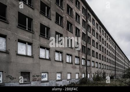 I luoghi perduti di Prora sull'isola di Rügen nel Meclemburgo-Pomerania occidentale Foto Stock