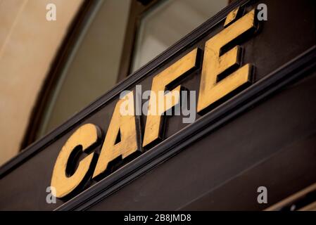 Cafe firmano a Parigi, Francia Foto Stock