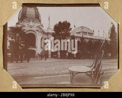 Album della Mostra universale del 1900. Palace figlio e tessuti Anonyme. Album de l'exposition universelle de 1900. Palais des fils et tissus. 1900. Musée des Beaux-Arts de la Ville de Paris, Petit Palais. Foto Stock