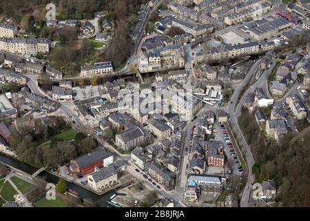 Veduta aerea della città di Hebden Bridge nello Yorkshire occidentale, Regno Unito Foto Stock