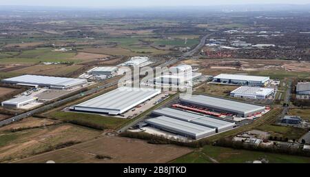 Vista aerea di Omega Business Park, Burtonwood, Warrington, Cheshire Foto Stock