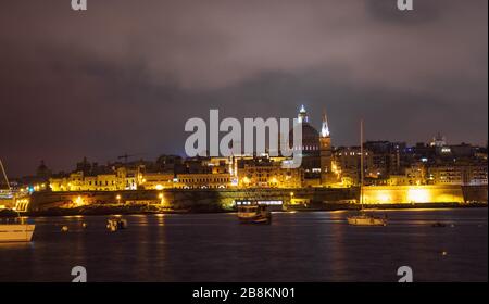 Lungomare della città di la Valletta a Malta. Foto Stock