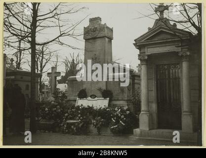 Cimitero di Montparnasse. Monumento alle vittime del dovere. Anonyme. Cimetière Montparnasse. Monumento aux victimes du devoir. Parigi (XIVème arr.). Musée Carnavalet, Histoire de Paris Foto Stock