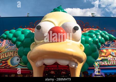 Orlando, Florida. 02 marzo 2020. Vista dall'alto di Krusty nel giro dei Simpsons agli Universal Studios Foto Stock