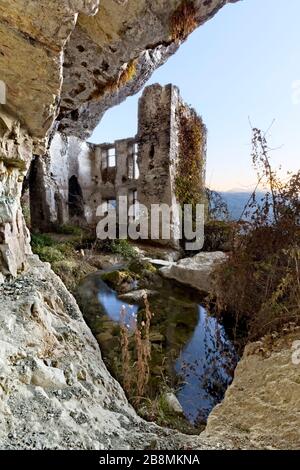 Il Castello di San Gottardo. Provincia di Trento, Trentino Alto Adige, Italia, Europa. Foto Stock