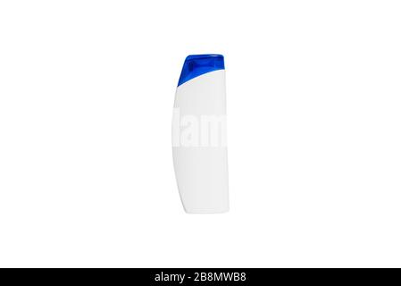 Flacone cosmetico senza etichetta isolato su sfondo bianco. Vaso in plastica con coperchio blu. Shampoo o lozione per capelli Foto Stock