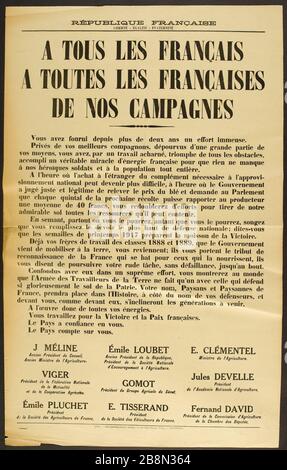 REPUBBLICA FRANCESE, LIBERTÀ - UGUAGLIANZA - FRATERNITÀ, francese TUTTI, TUTTI I FRANCESI LE NOSTRE CAMPAGNE affiche d'information. "A tous les Français, à toutes les Françaises de nos campagnes". Lithographie couleur. 1917. Imprimerie Marcel Picard. Parigi, musée Carnavalet . Foto Stock