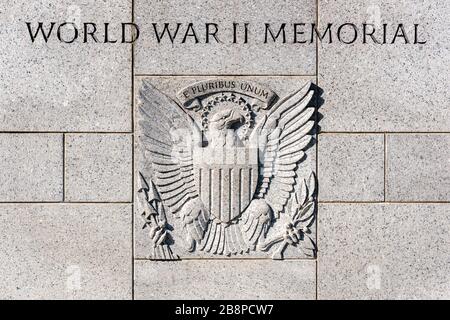 WWII, World War II Memorial Great Seal and motto, Washington, D.C., Stati Uniti d'America, USA Foto Stock