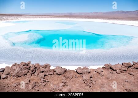 Lagune nascoste di Baltinache o sette lagune, uno dei luoghi segreti del deserto di Atacama, Cile Foto Stock