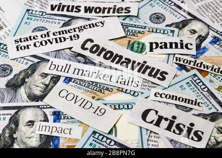 Covid-19 coronavirus notizie titoli su Stati Uniti d'America 100 dollari bollette impatto finanziario, calo del mercato azionario, crash a causa del concetto pandemico Foto Stock
