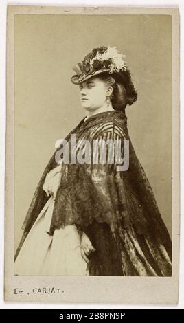 Ritratto di Marie Sasse, (conosciuto fino al 1866 Marie Sax, moglie del signor Caston Said Castelmary), (1838-1907), (cantante d'opera) Carjat & Cie Ritratto de Marie Sasse, (dite jusqu'en 1866 Marie Sax, épiuse de MR Caston, dit Castelmary), (1838-1907), canteuse lyrique. Carte de visite (recto). Tirage sur papier albuminé, 1860-1890. Parigi, musée Carnavalet. Foto Stock