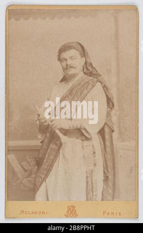 Ritratto di Jean-Alexandre Talazac (1853-1892), attore teatrale e cantante nel 1877. Achille Melandri (1845-1905). Portrait de Jean-Alexandre Talazac (1853-1892), acteur de théâtre et chanteur it 1877. Carte de visite (recto). Tirage sur papier albuminé, 1860-1890. Parigi, musée Carnavalet. Foto Stock