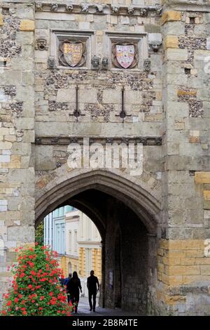 Westgate in City Walls, Winchester, Hampshire, Inghilterra, Regno Unito Foto Stock