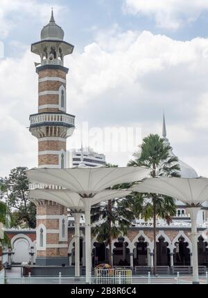 Sultan Abdul Samad Jamek Moschea e minareto Centro Città Kuala Lumpur Malesia. Foto Stock