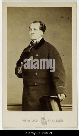 Ritratto di Pierre Lafont Darling, (1797-1873), (attore) Ritratto di Lafont Pierre-Chéri (1797-1873), acteur. Photographie de L. Cremière & Cie carte de visite. Tirage sur papier albuminé. 1860-1890. Parigi, musée Carnavalet. Foto Stock