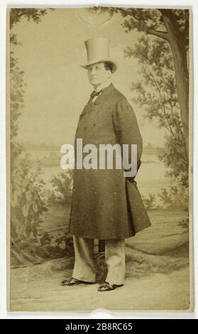 Ritratto di Pierre Lafont Darling, (1797-1873), (attore) Ritratto di Lafont Pierre-Chéri (1797-1873), acteur. Photographie de L. Cremière & Cie carte de visite. Tirage sur papier albuminé. 1860-1890. Parigi, musée Carnavalet. Foto Stock