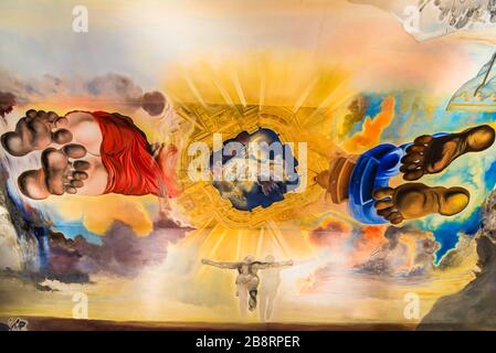Figueres, Spagna - 3 agosto 2019: All'interno del museo della Fondazione Gala Salvador Dali Foto Stock