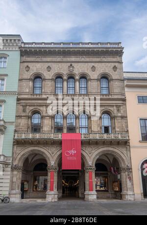 VIENNA, AUSTRIA. Palais Ferstel situato in via Herrengasse, è stato originariamente costruito come Banca Nazionale. Noto per Freyung Passage Foto Stock