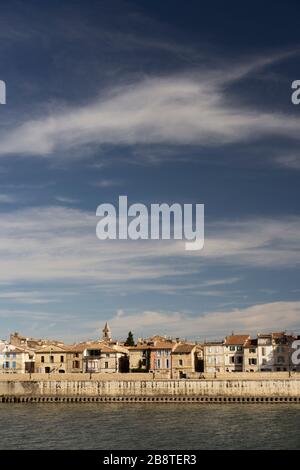 Fiume Rodano ad Arles (Provenza, Occitània, Francia) Foto Stock