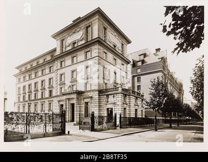 Città universitaria di Parigi / la fondazione di Monaco. Fondazione Monaco, Cité Internationale Universitaire de Paris, 14 ° distretto Fiorillo, Edouard ou Eugène. Cité universitaire de Paris / la fondation de Monaco. "Fondation de Monaco, Cité internationale universitaire de Paris, 14ème circondario". Tirage au gélatino-bromure d'argent. Après 1937-1937. Parigi, musée Carnavalet. Foto Stock