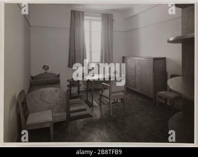 Città universitaria di Parigi / Fondazione Monaco / una stanza. Camera della Fondazione Monaco, Cité Internationale Universitaire de Paris, 14 ° distretto Maison internationale dédiée aux résidents de la Cité internationale universitaire de Paris (XIVème arr.). Chambre de la Fondation de Monaco. Photographie d'Edouard ou Eugène Fiorillo. Tigre au gélatino-bromure d'argent. Parigi, musée Carnavalet. Foto Stock